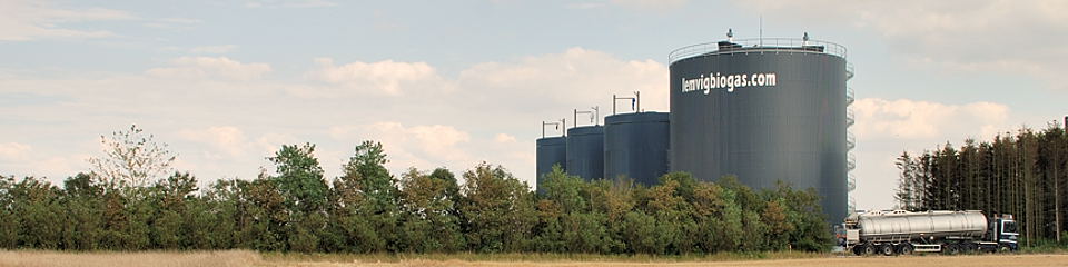 Lemvig Biogasanlgs fire reaktortanke. Tre tanke  2400 m3 og n tank  7100 m3